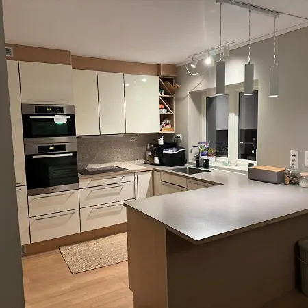 公寓 Cozy With Proximity To The Center